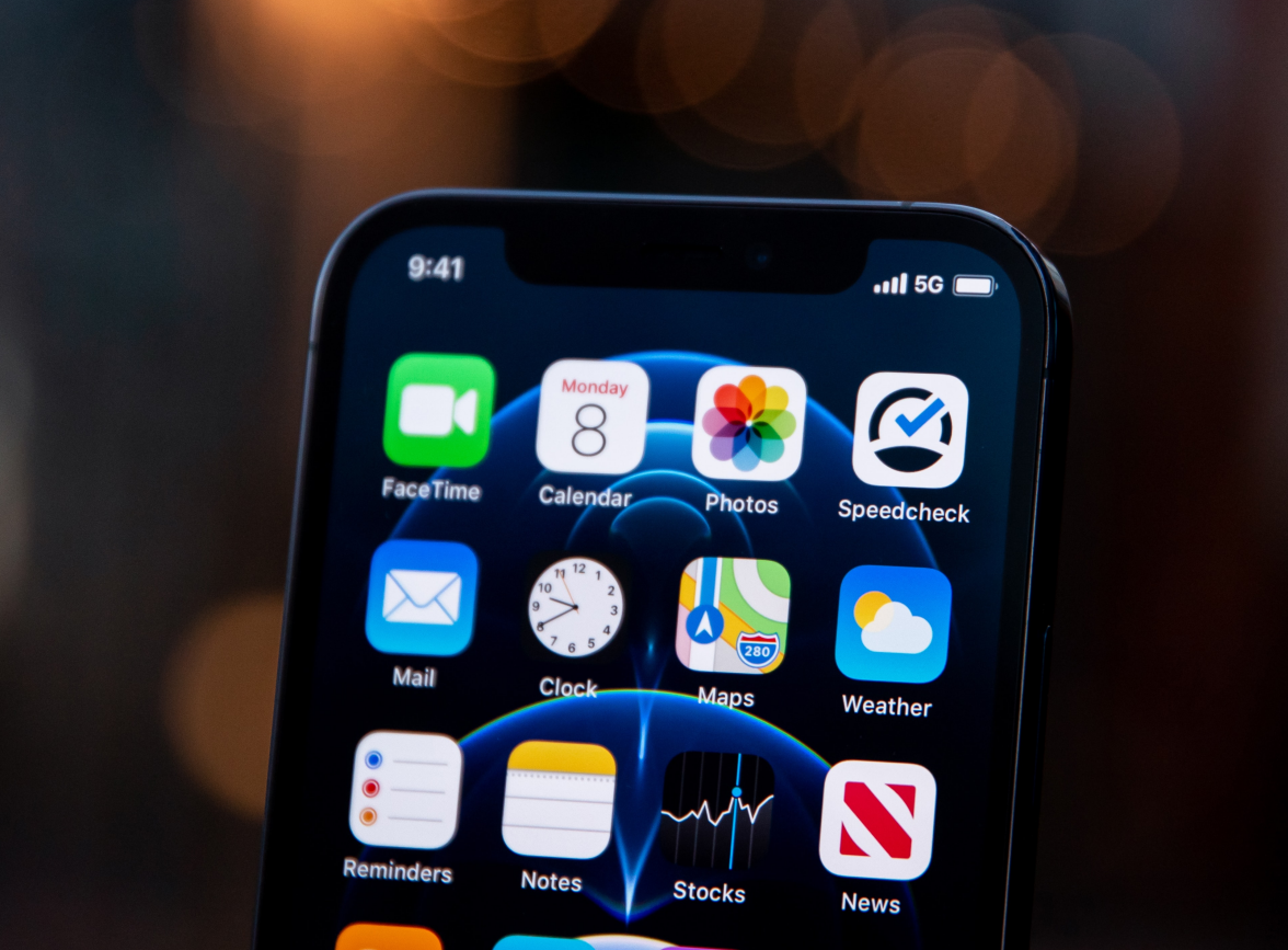 德保苹果手机维修分享为什么 iPhone 12 在冬季会自动关机 